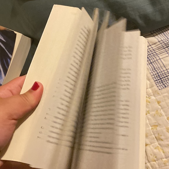 Book - Picture 4 of 4